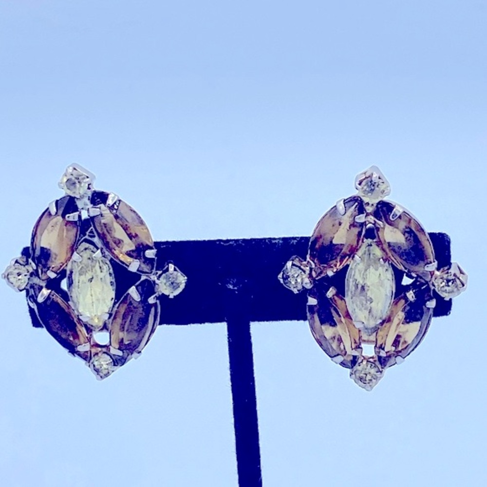 Vintage Amber And Citrine Colored Rhinestone Clip On Earrings 1 1/4” Long